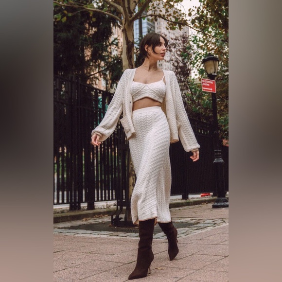 Favorite Daughter Dresses & Skirts - NWT Favorite Daughter The Lauren Midi Skirt Ivory Size L